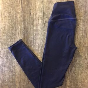 ALO Airbrush High-Waist Navy Legging
